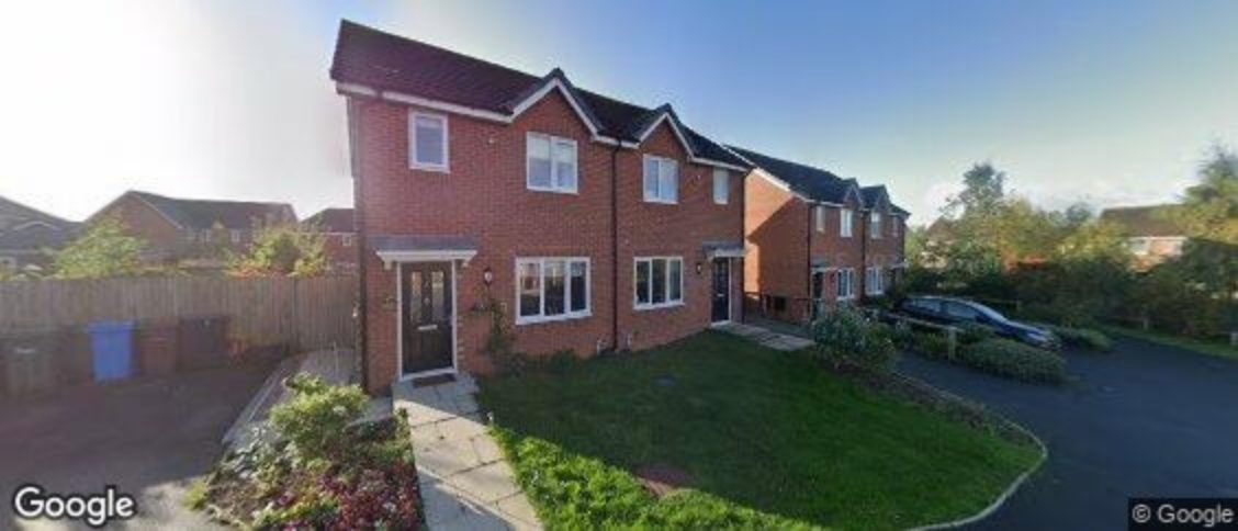 Ribby-With-Wrea in Preston