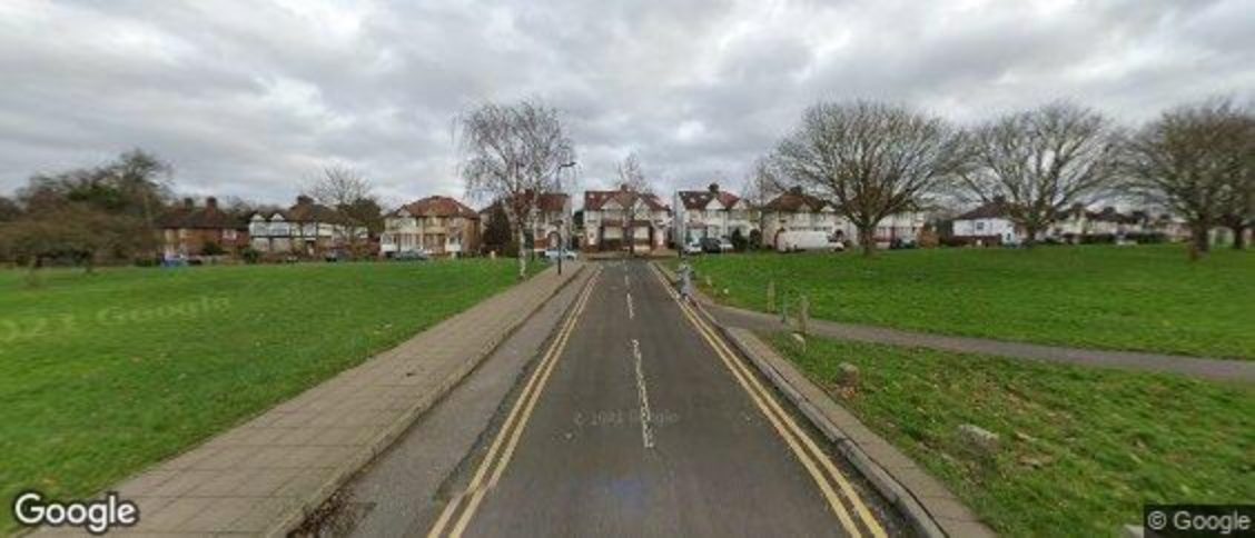 Roe Green in Brent